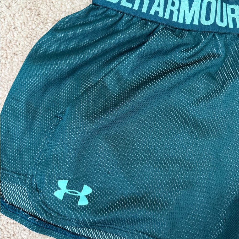 Under Armor Performance Shorts - image 3